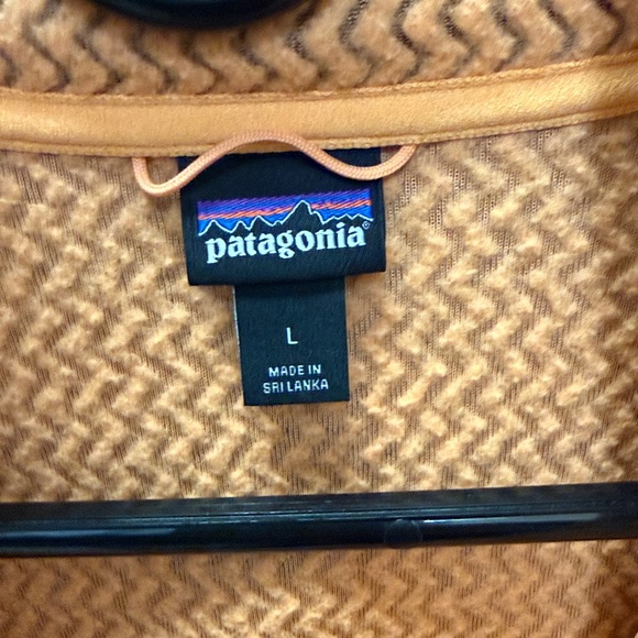 Patagonia Quarter zip pullover. - Picture 3 of 5